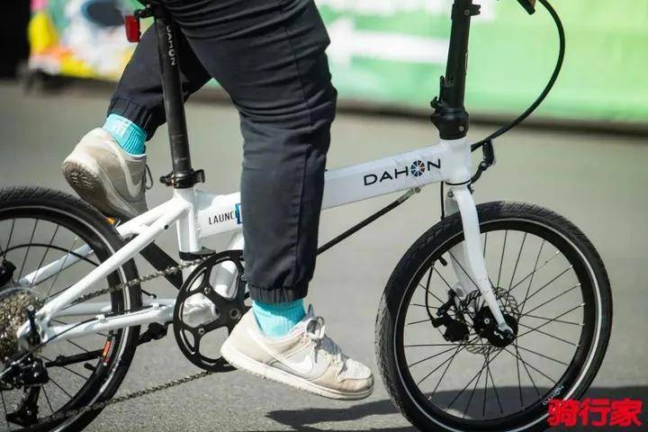 DAHON 核心部件大升级 · 大行新款LAUNNG体育官网appCH D8「KBA083」折叠车评测(图15)