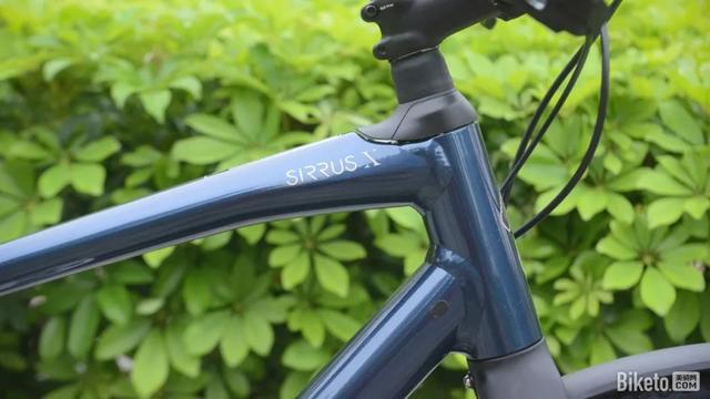 NG体育官网app售价不过万 武装到牙齿：SPECIALIZED闪电SIRRUS X 40城市车开箱(图1)