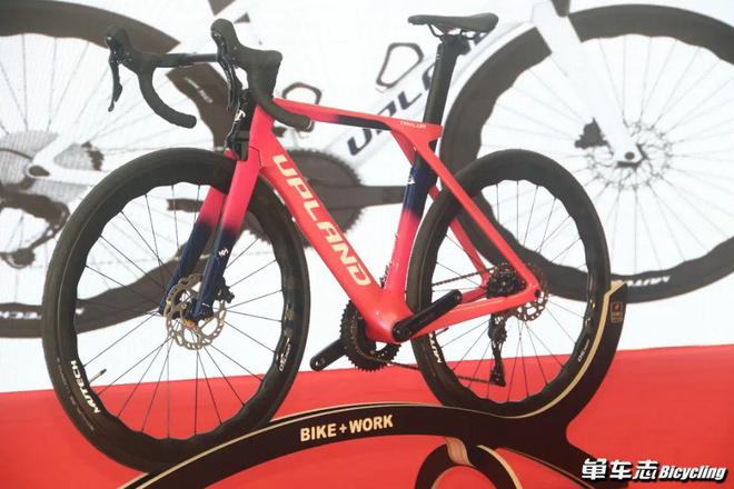 NG体育官网app逆风而来破风而去！2024BIKE＋WORK百客屋新品发布(图2)